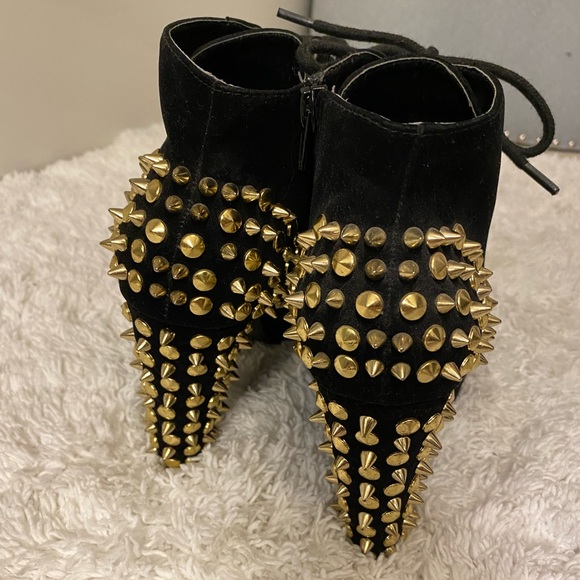 Qupid Luxe studded platform boots! - Picture 4 of 9